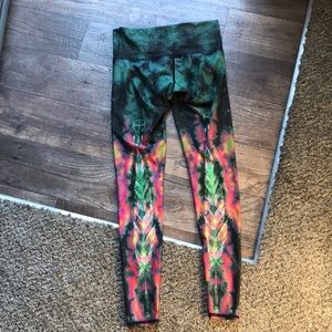 EUC Teeki Eagle Feather Legging
